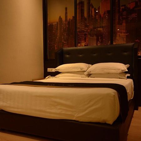 Manhattan Business Hotel Ttdi Kuala Lumpur Ngoại thất bức ảnh