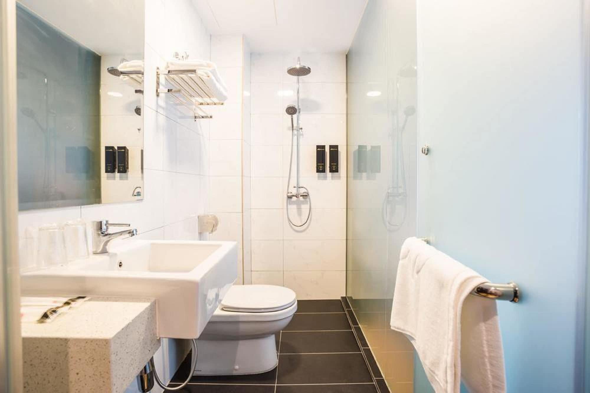 Manhattan Business Hotel Ttdi Kuala Lumpur Ngoại thất bức ảnh