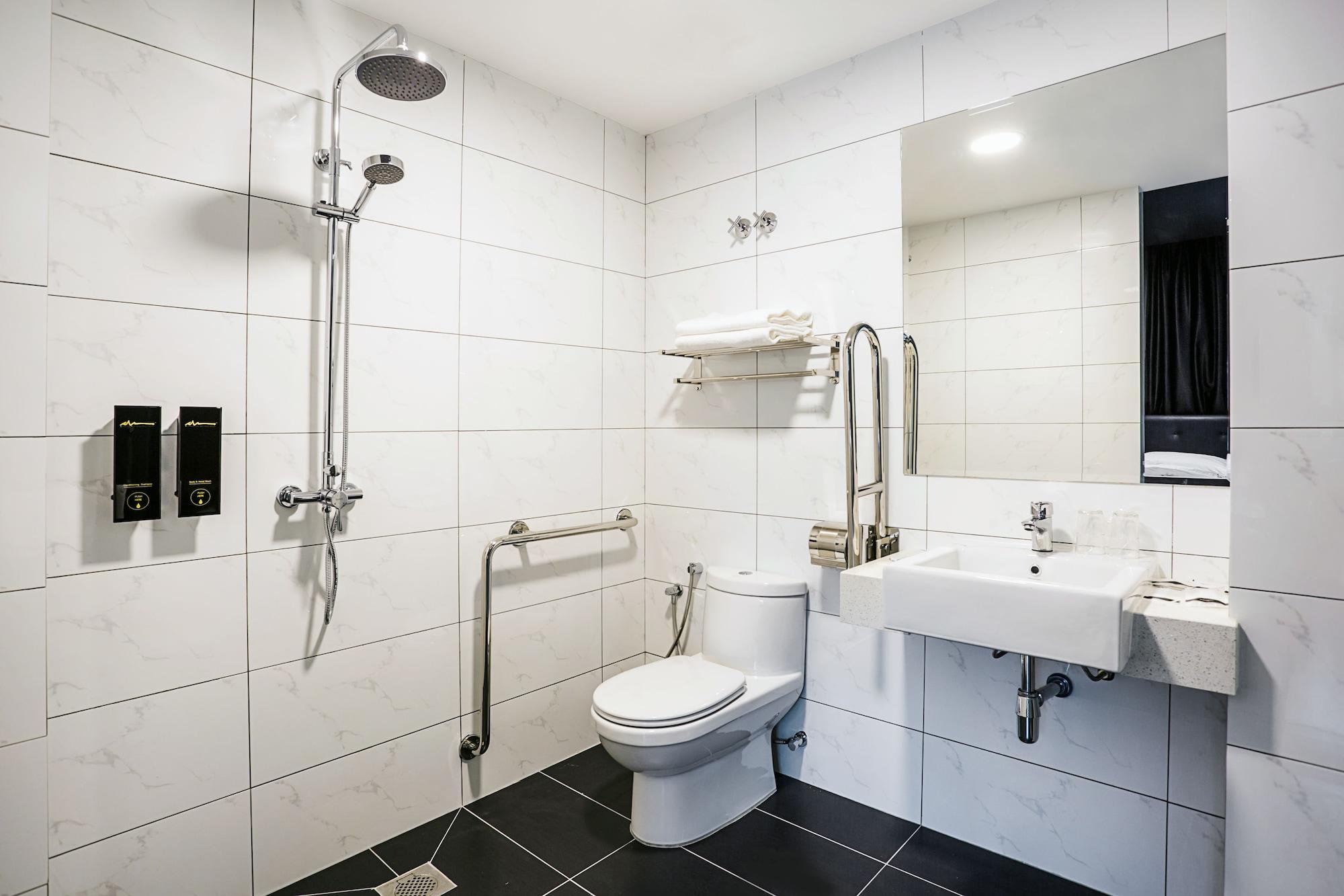 Manhattan Business Hotel Ttdi Kuala Lumpur Ngoại thất bức ảnh