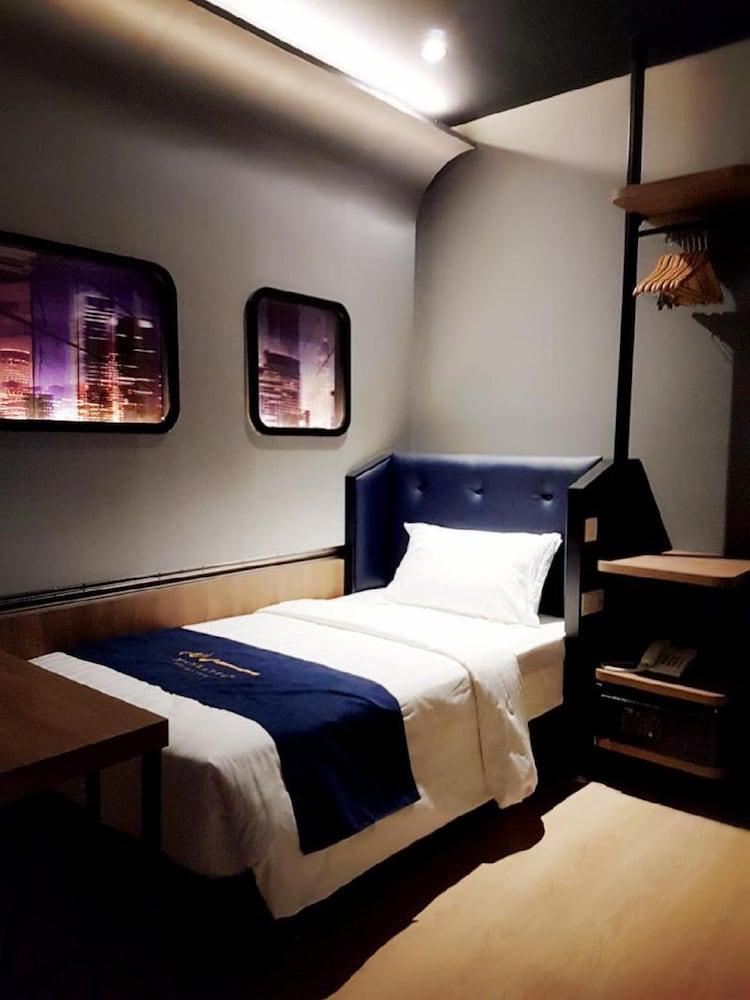 Manhattan Business Hotel Ttdi Kuala Lumpur Ngoại thất bức ảnh