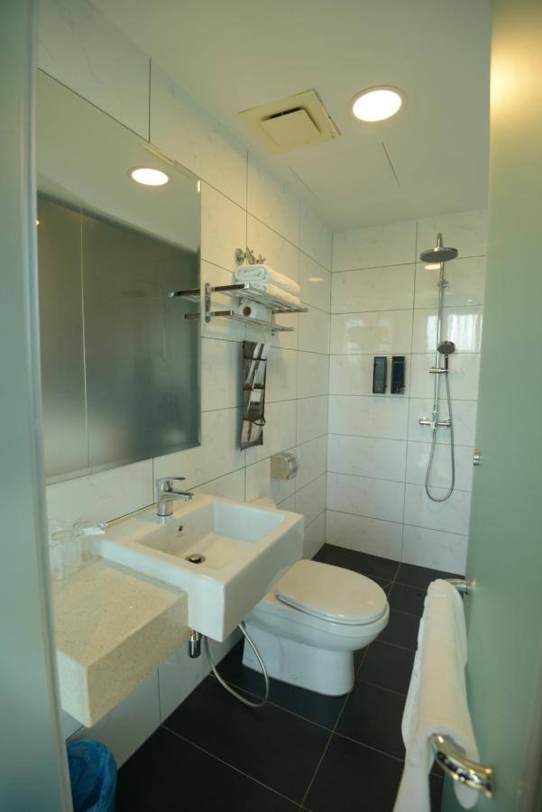 Manhattan Business Hotel Ttdi Kuala Lumpur Ngoại thất bức ảnh
